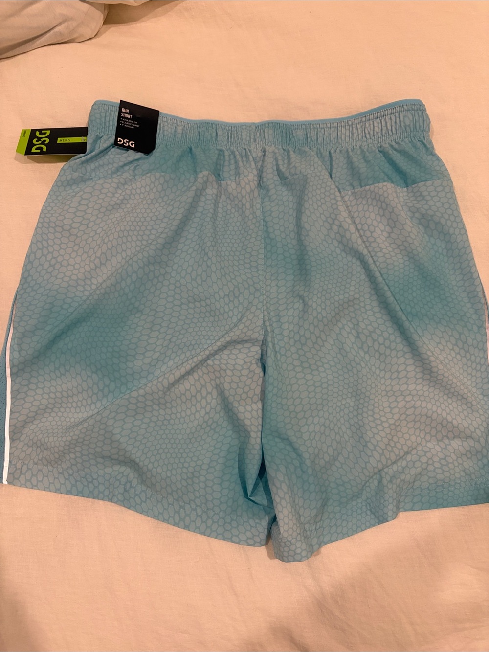 DSG Men’s Aqua Hex-Pattern Athletic Shorts